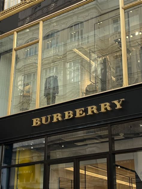 burberry vienna outlet|burberry stores near me.